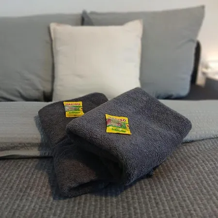 Hub 22 - Mit Balkon - Coffee For Free - *