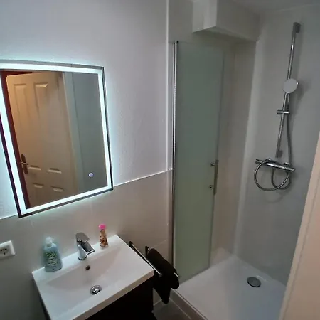 אכסניה Hub 22 - Mit Balkon - Coffee For Free - *